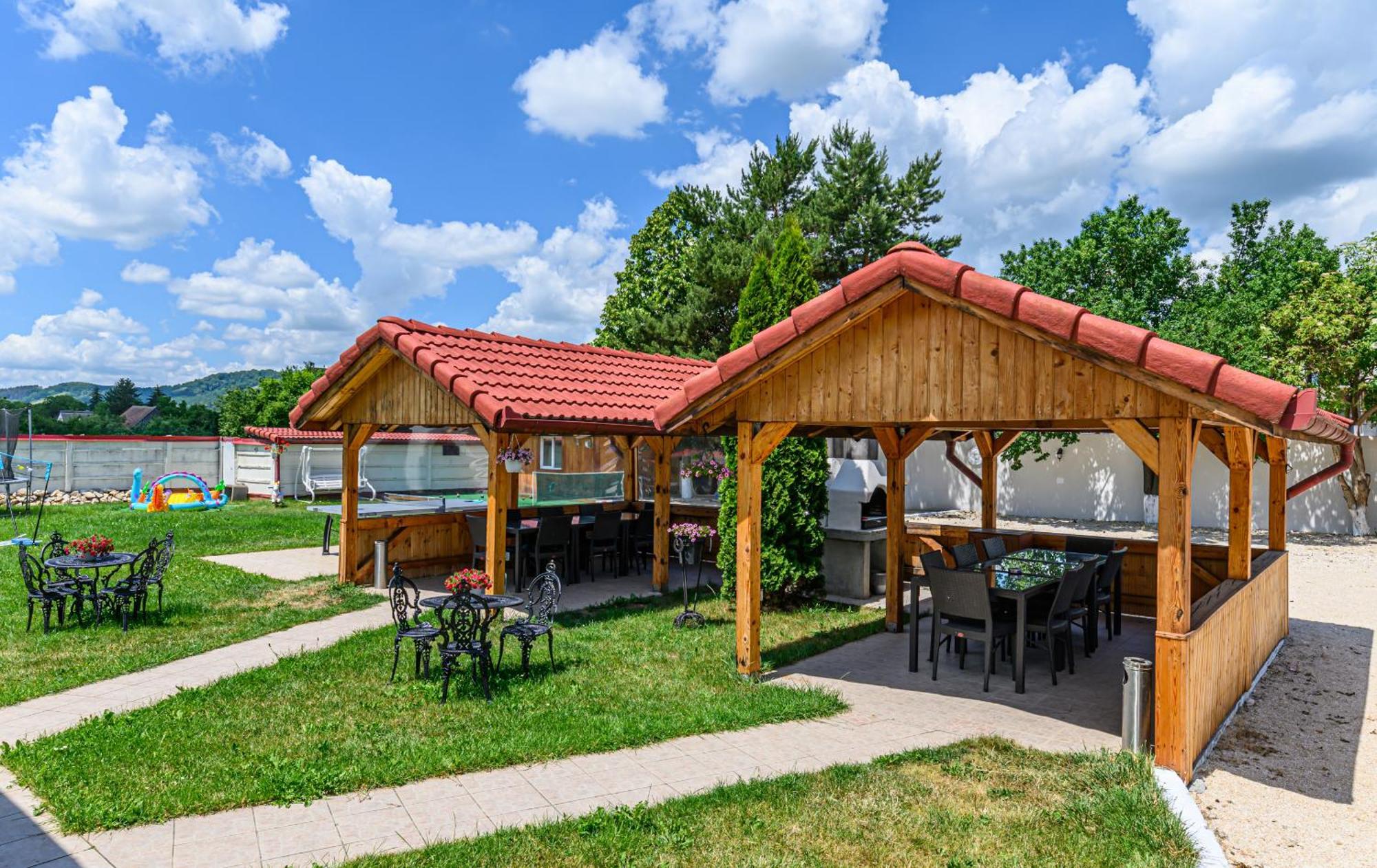 Pensiunea Roma Antica Hărman Екстериор снимка